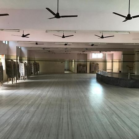 Sr Mahal & Lodge Kumbakonam Kültér fotó