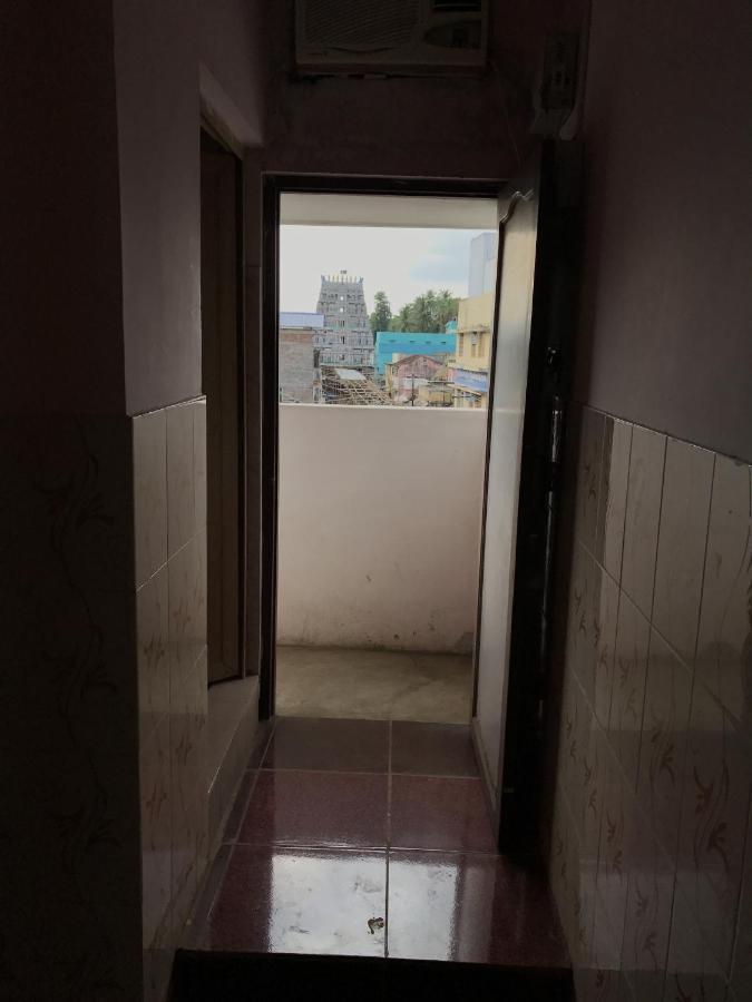 Sr Mahal & Lodge Kumbakonam Kültér fotó