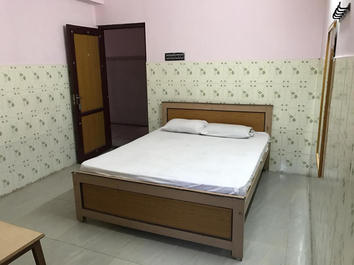 Sr Mahal & Lodge Kumbakonam Kültér fotó