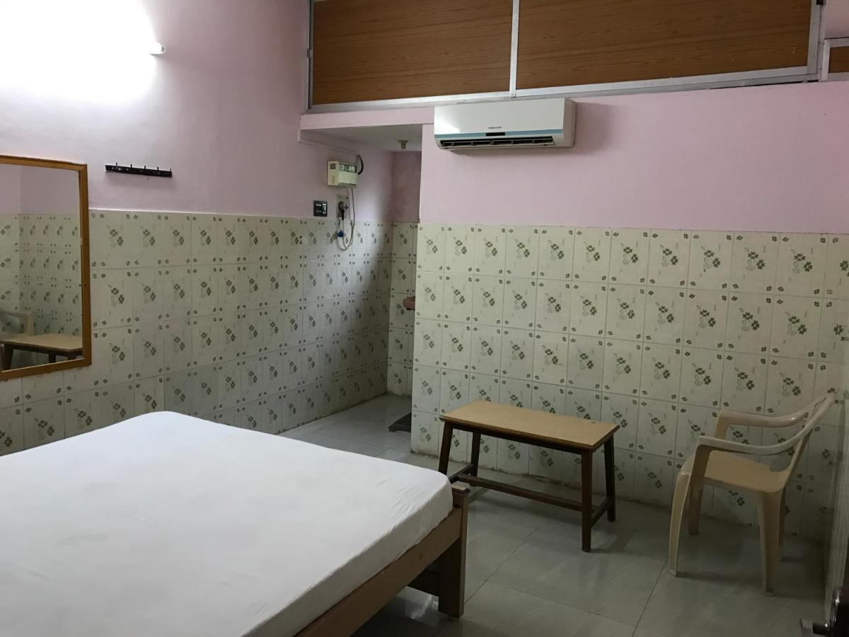 Sr Mahal & Lodge Kumbakonam Kültér fotó